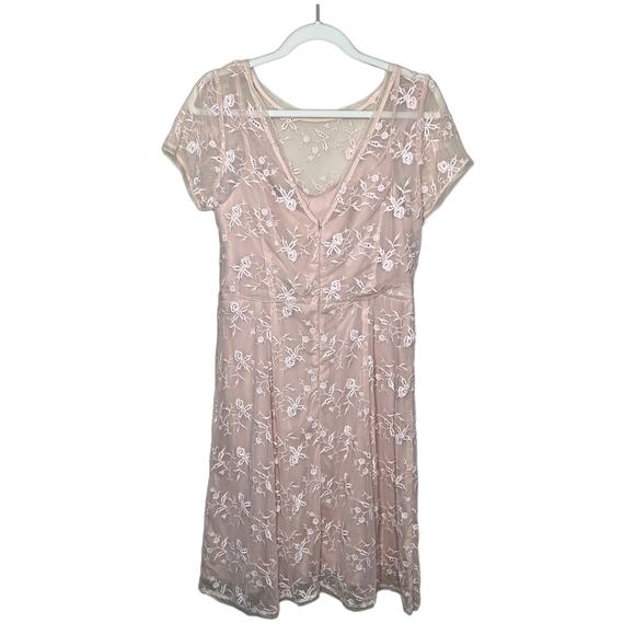 Tracy Reese Dusty Rose/ Light Pink Embroidered Dress Oatmeal lining Medium NWT - Picture 5 of 11